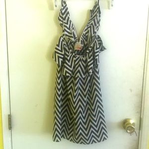 Cute chevron satin tank fits size small